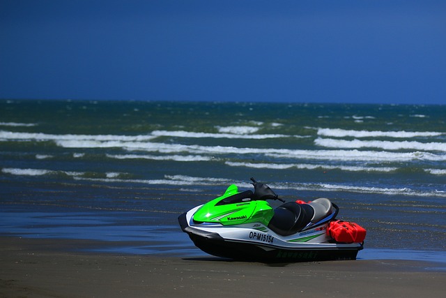 boat,ship,jetski