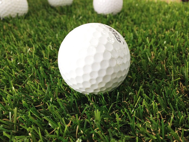 golf cart,golf,golfing