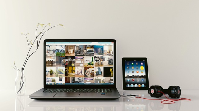 laptop,laptops,personal computer