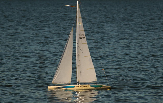 boat,boats,sailboat,jetski,ship,yacht