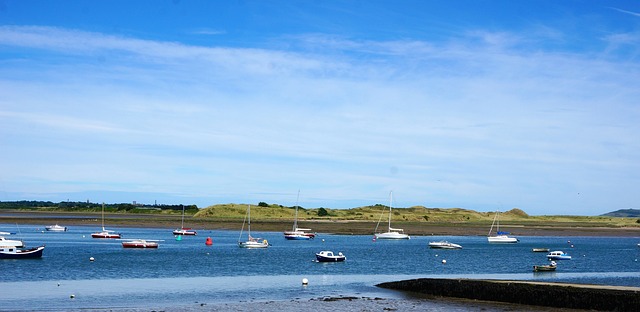 boat,boats,sailboat,jetski,ship,yacht