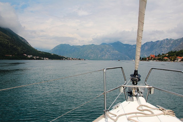 boat,boats,sailboat,jetski,ship,yacht