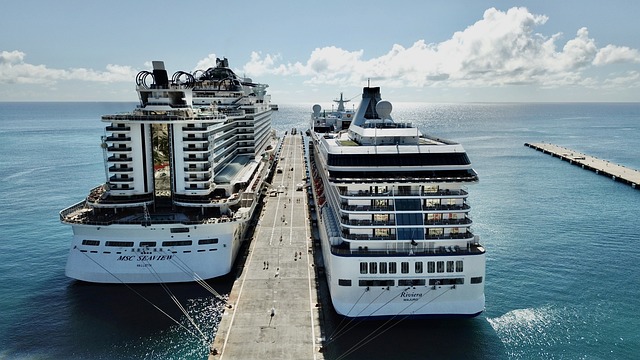 boat,ship,jetski