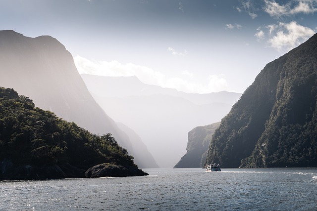 boat,ship,jetski