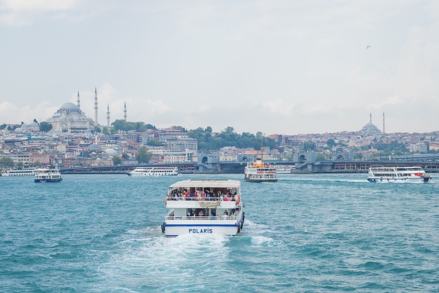 boat,ship,jetski