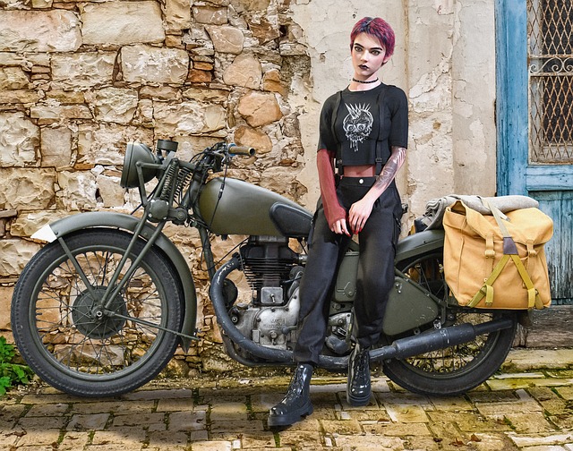 motorcycle,motorbike