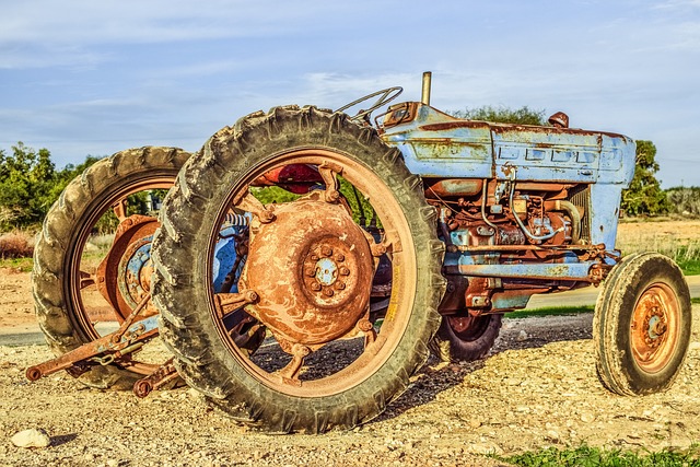 tractor,farm vehicles,farming