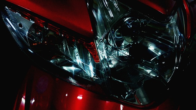 automotive-emergency-flashlight-640x480-66844721.jpeg