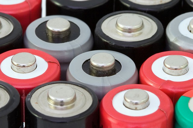 auxiliary-powerauxiliary-batteryelectron-640x480-40230462.jpeg