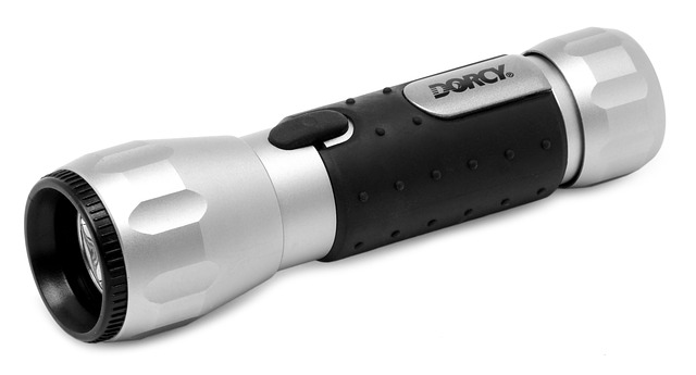 flashlight-camping-outdoors-640x480-11224281.jpeg