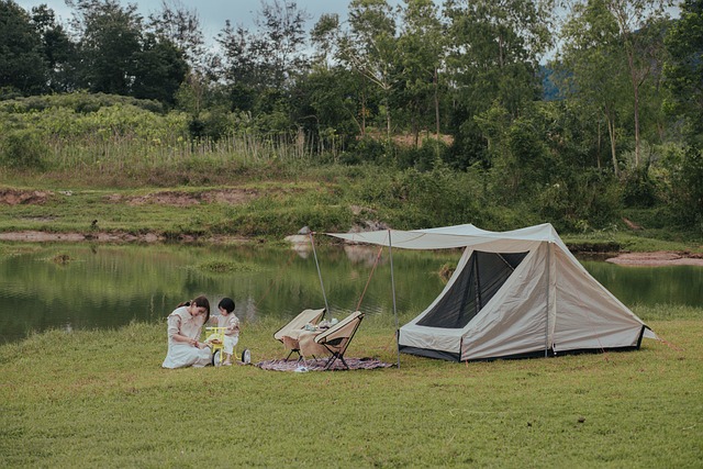 flashlight,camping,outdoors