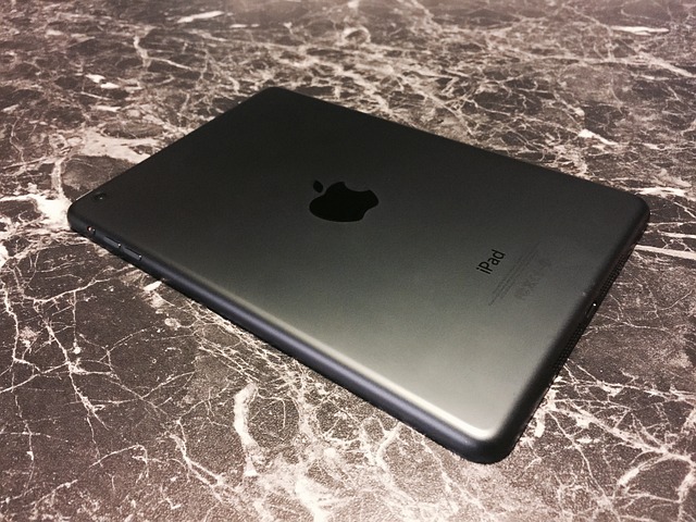 ipad-apple-ipad-640x480-49380392.jpeg